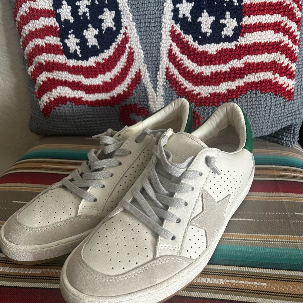 Vintage Havanas Green and White Sneakers